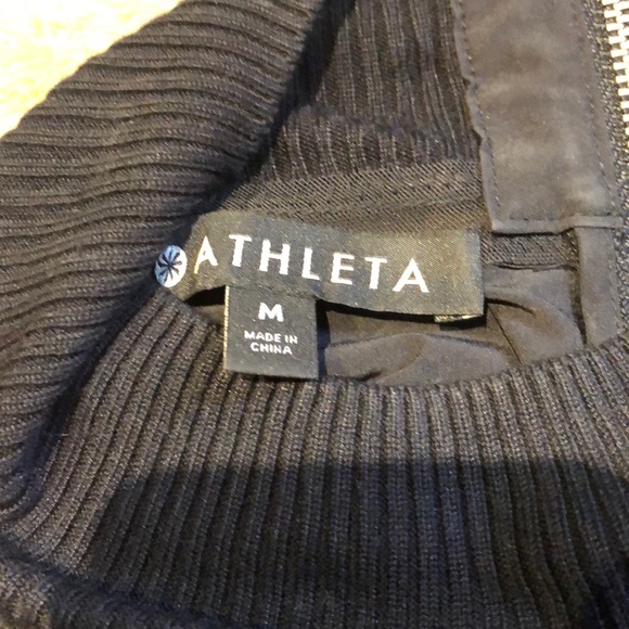 Blouse - Picture 2 of 3